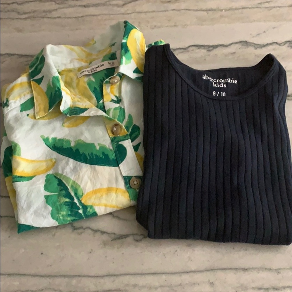 Girls Abercrombie short sleeve tops